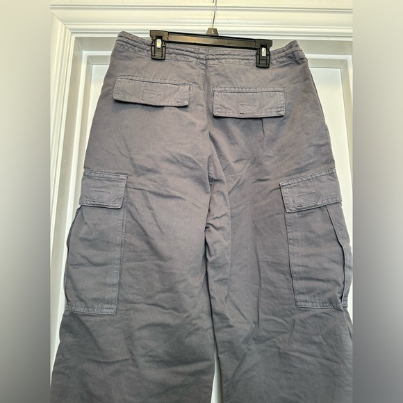 New Brandy Melville cargo pants JEMMA grayish blueish medium -One size fits most - Picture 6 of 8